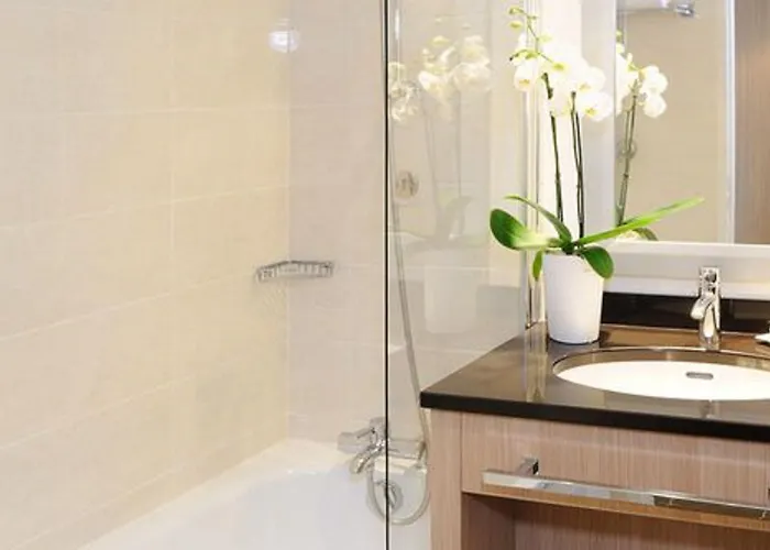 Residhome Gare De Lyon - Jacqueline De Romilly Appart hôtel